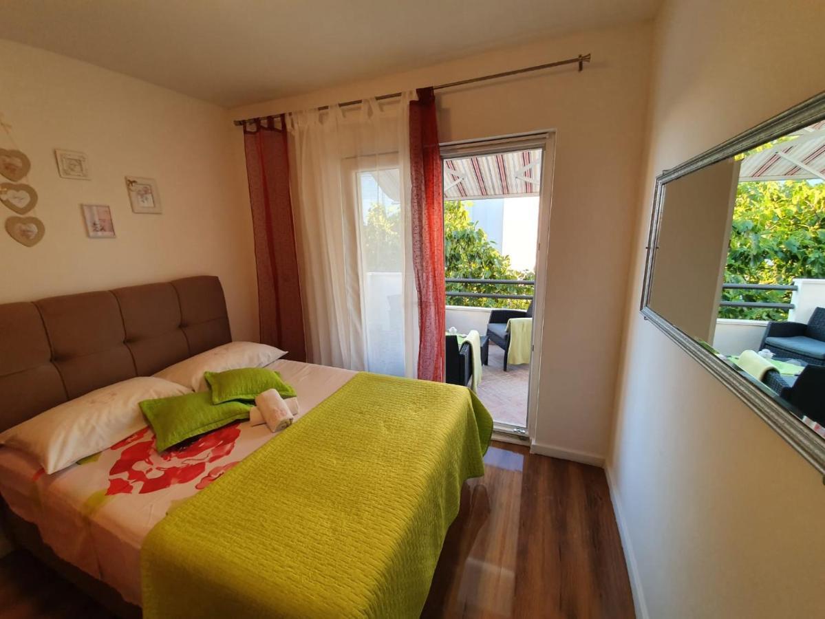 Apartmani Mara Rogoznica Rogoznica  Esterno foto