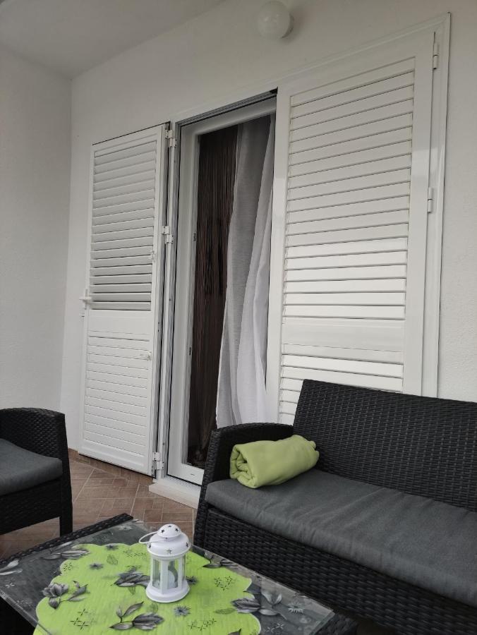 Apartmani Mara Rogoznica Rogoznica  Esterno foto