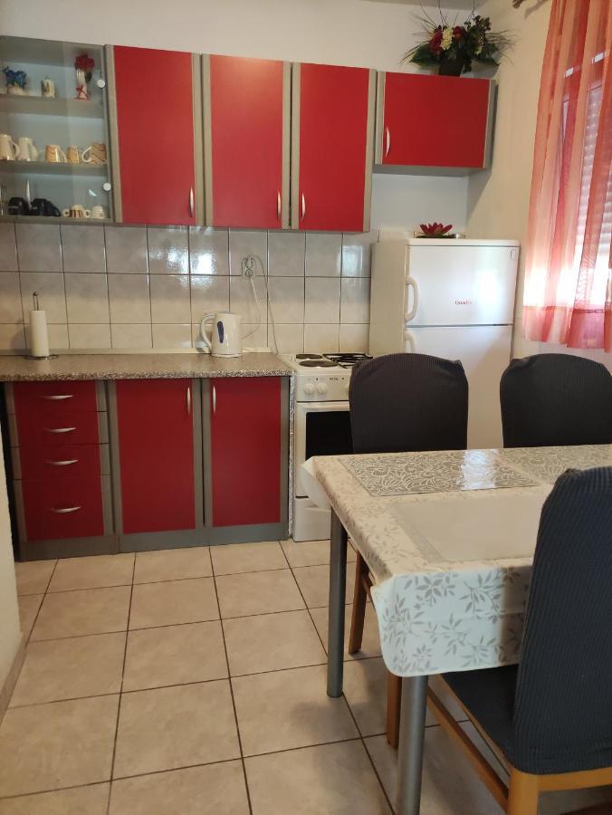 Apartmani Mara Rogoznica Rogoznica  Esterno foto