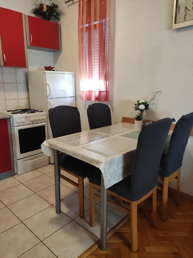 Apartmani Mara Rogoznica Rogoznica  Esterno foto