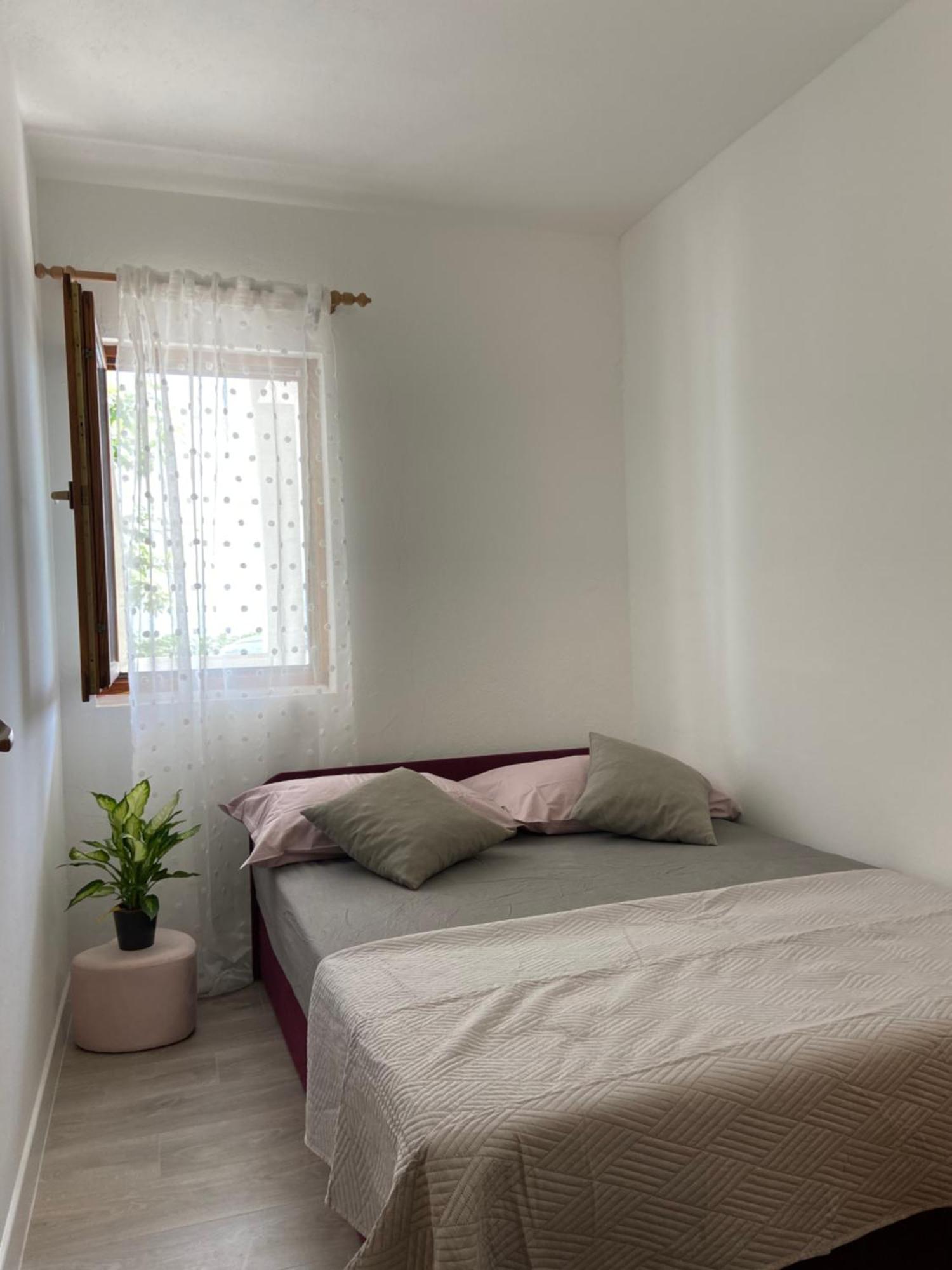 Apartmani Mara Rogoznica Rogoznica  Esterno foto