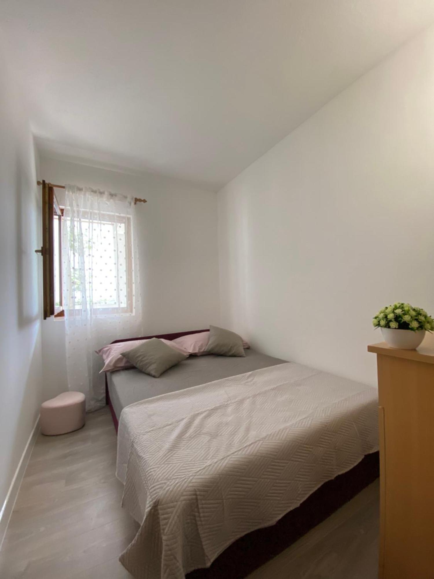 Apartmani Mara Rogoznica Rogoznica  Esterno foto