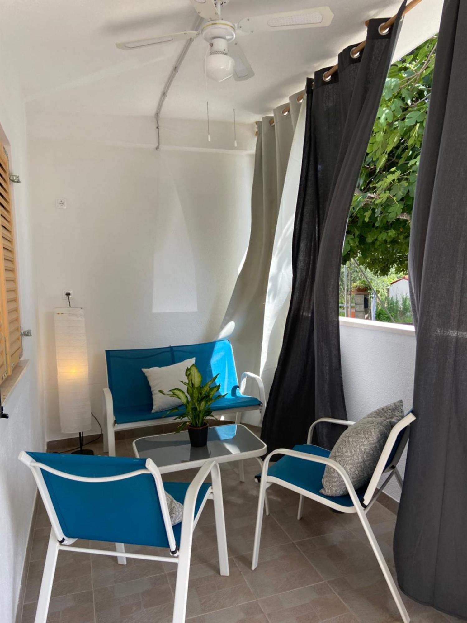 Apartmani Mara Rogoznica Rogoznica  Esterno foto